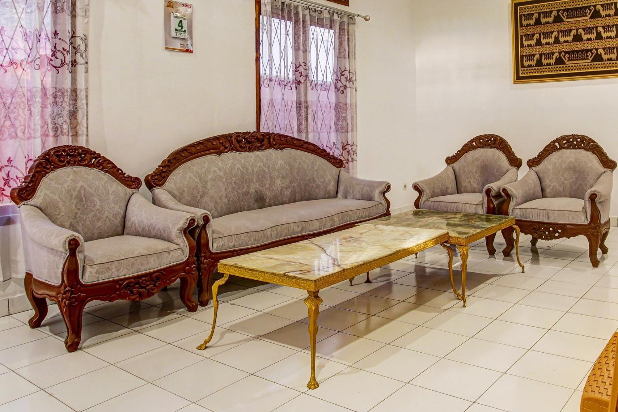 Super Oyo 91055 Homestay Syariah 班达楠榜 外观 照片