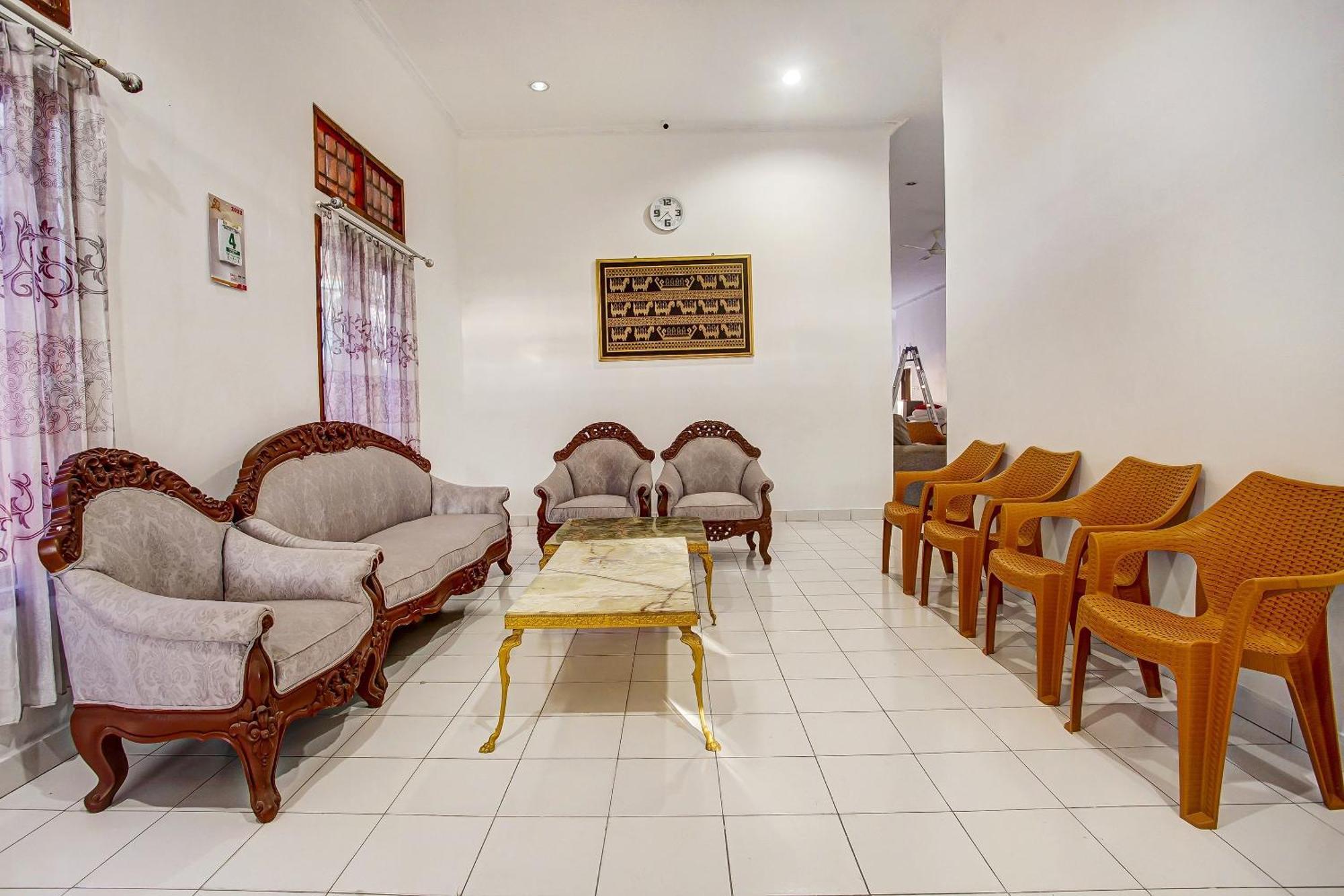 Super Oyo 91055 Homestay Syariah 班达楠榜 外观 照片